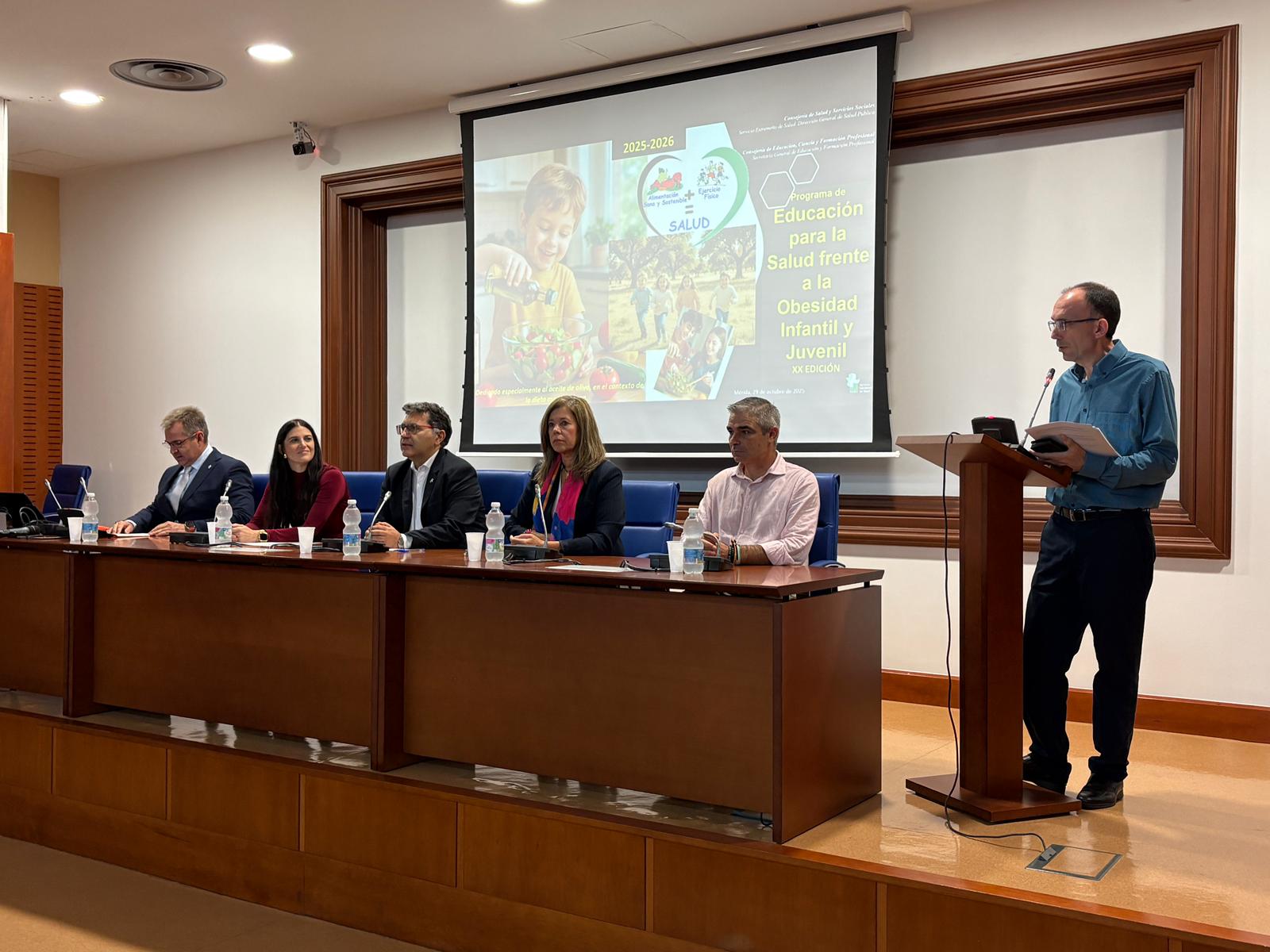 20251029 El Hospital de Merida celebra una jornada de formacion para ...